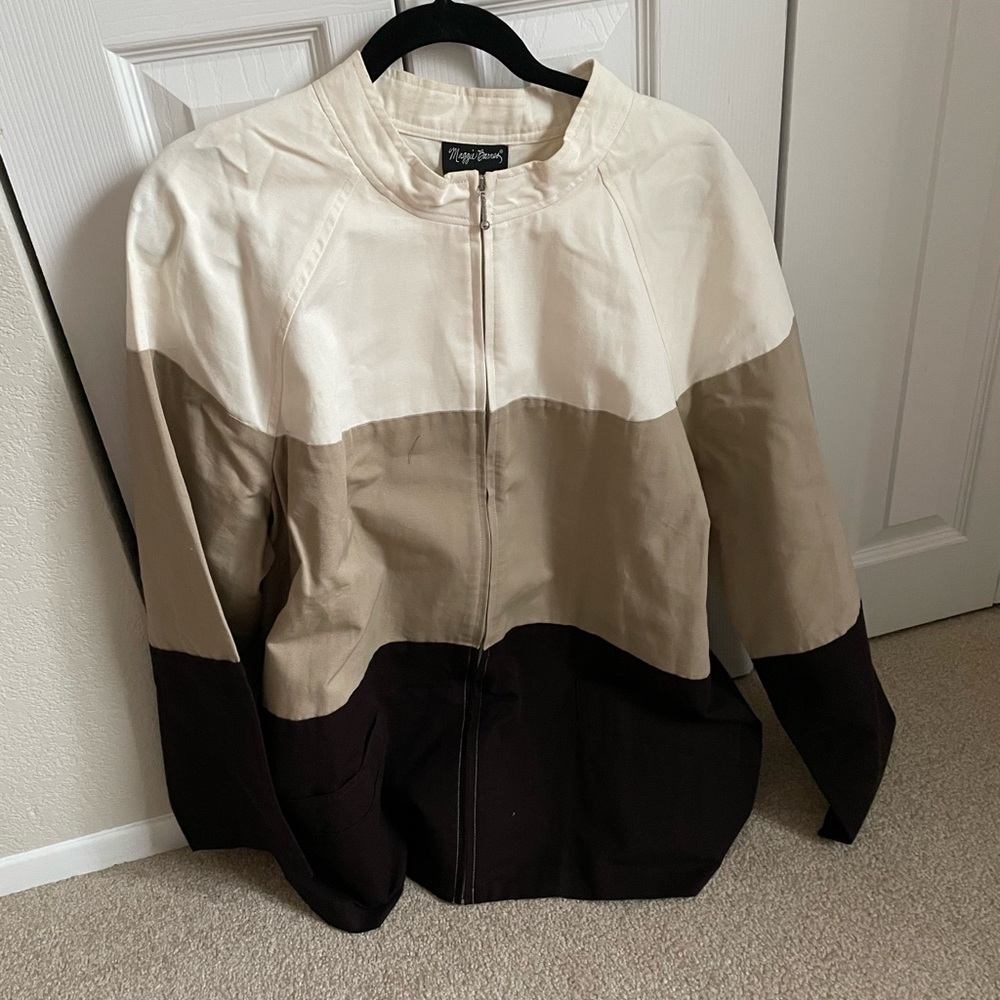 Tri-color light weight jacket
